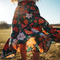 Falda Midi Floral para Mujer con Estampado Multicolor y Diseño Acampanado