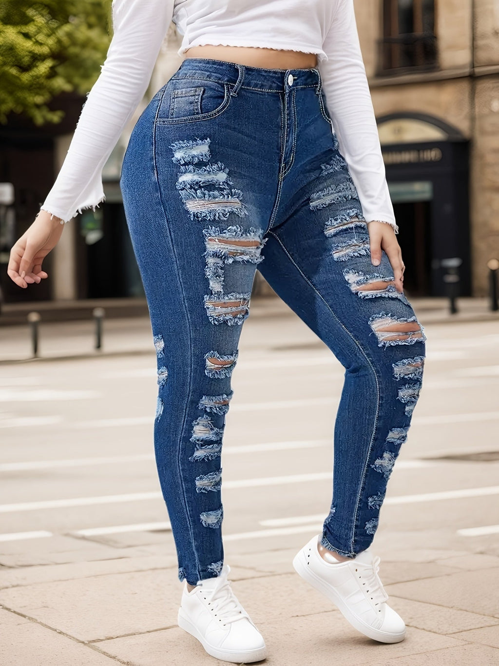 Jeans ajustados de cintura alta para mujer con diseño moderno