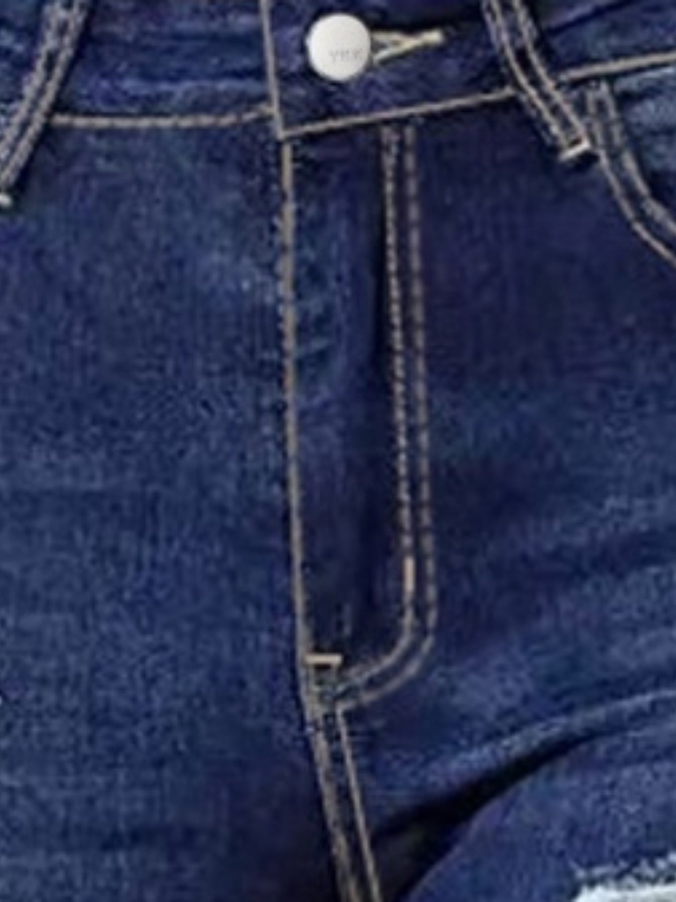 jeans de mujer ajustados con roturas estilo moderno
