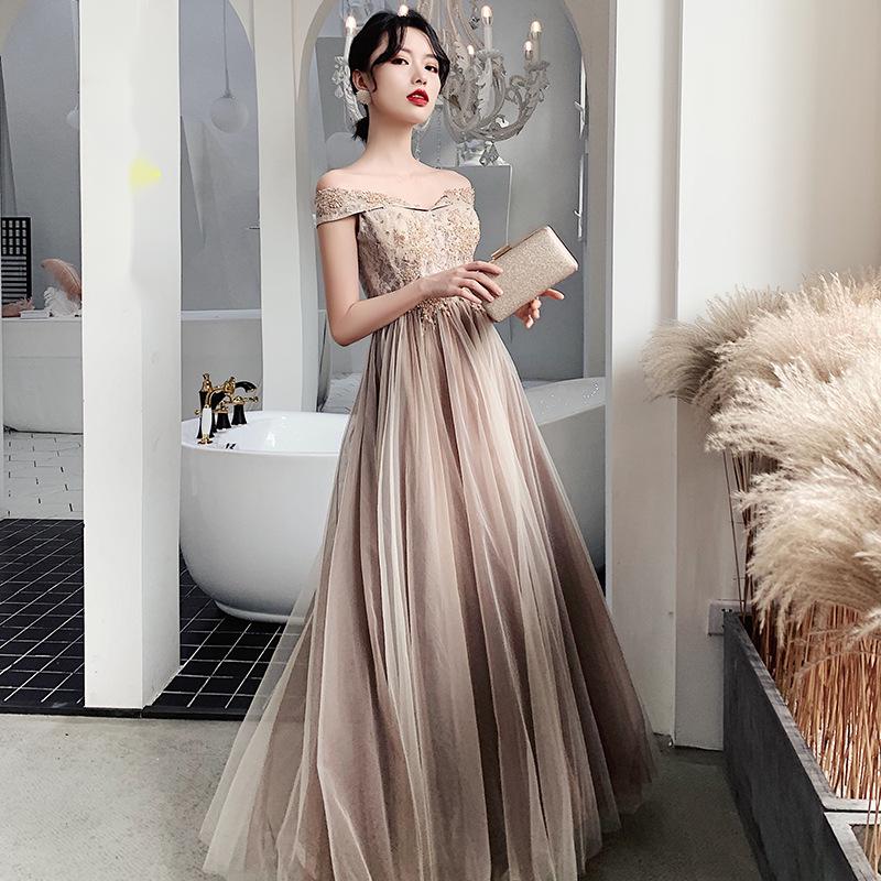 Vestido de noche sofisticado para eventos especiales