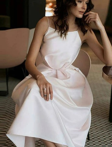 Vestido largo elegante con caída fluida